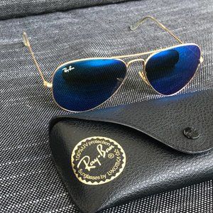 Unisex Rayban. Used in excellent condition.
